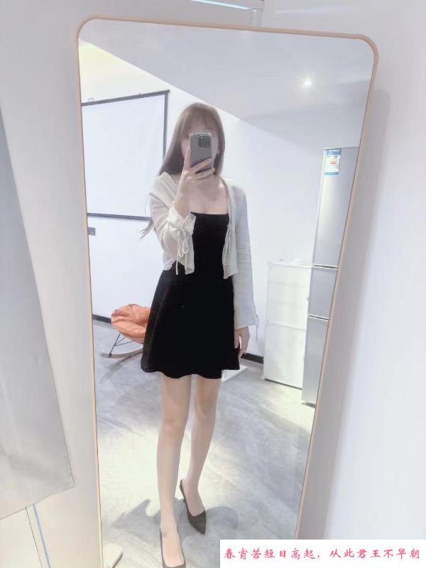 长腿乖乖妹 第2张