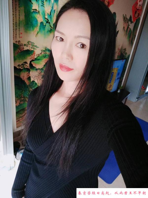 御姐女王丽丽 第2张