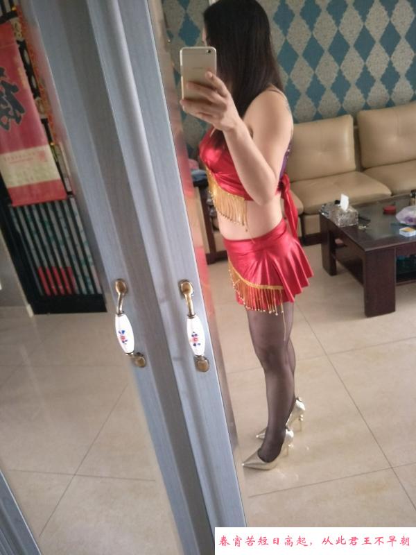 御姐女王丽丽 第3张
