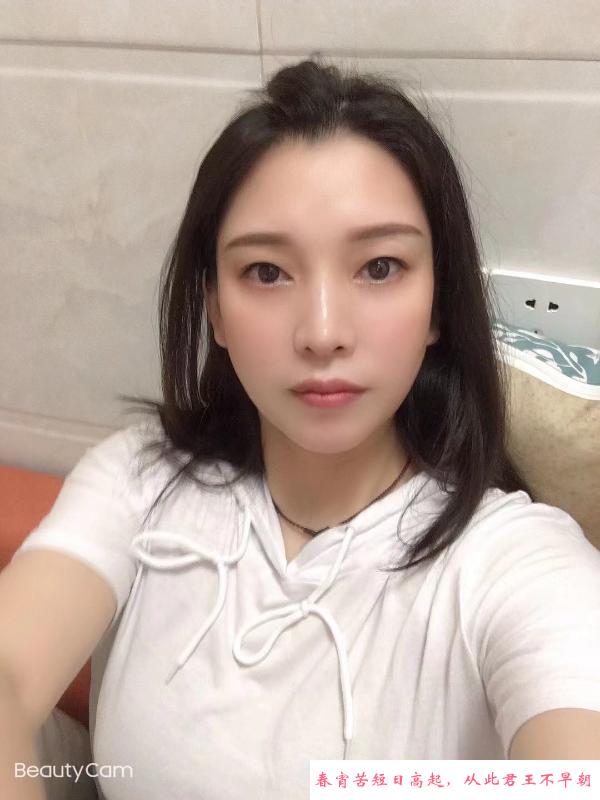 永泰大胸翘臀少妇 第1张
