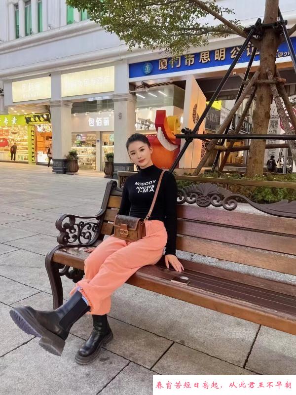 历下区小姐姐 第1张