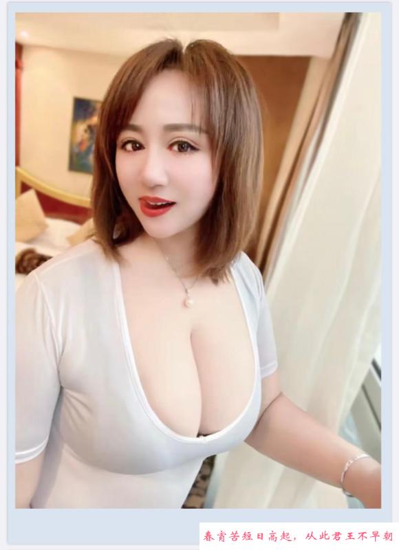 熟女双飞丰乳肥臀 第1张
