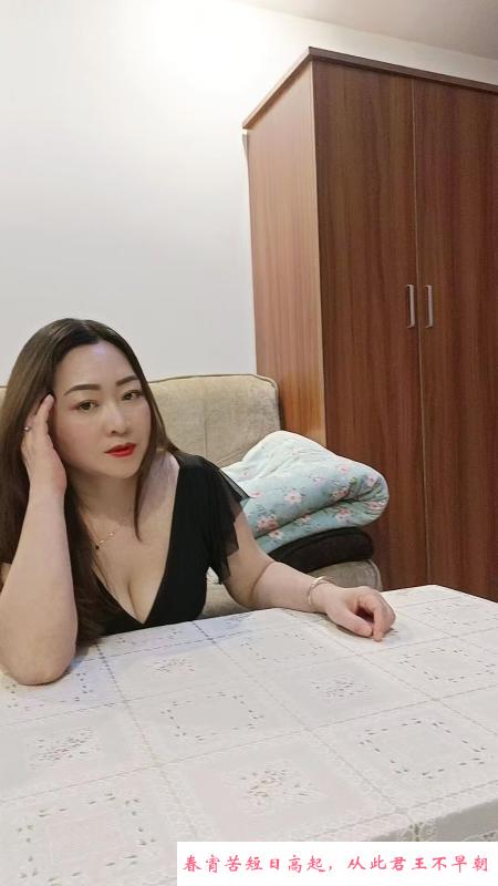 五里店熟女 第3张