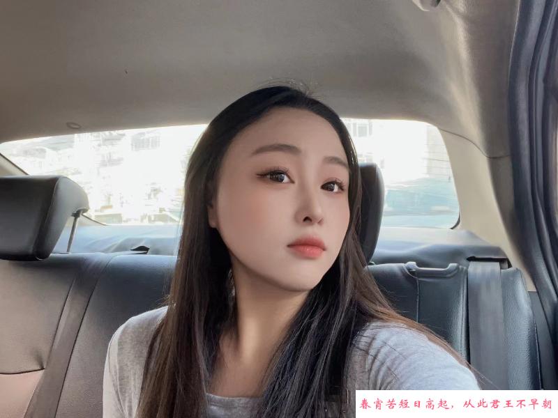 舞蹈一字马老师 第2张