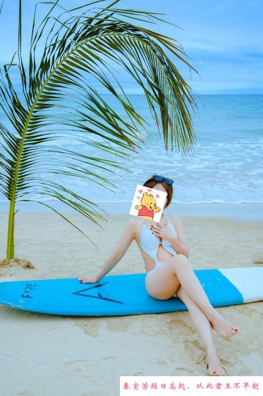 短发丝袜美女 第2张
