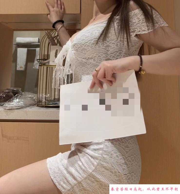 颜射大胸少妇 第4张