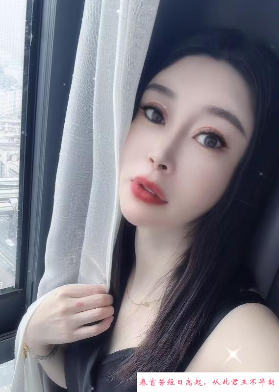 大战长腿妹 第2张