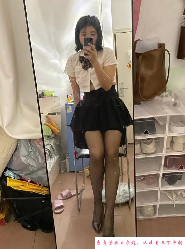 后入福永小肥臀 第1张