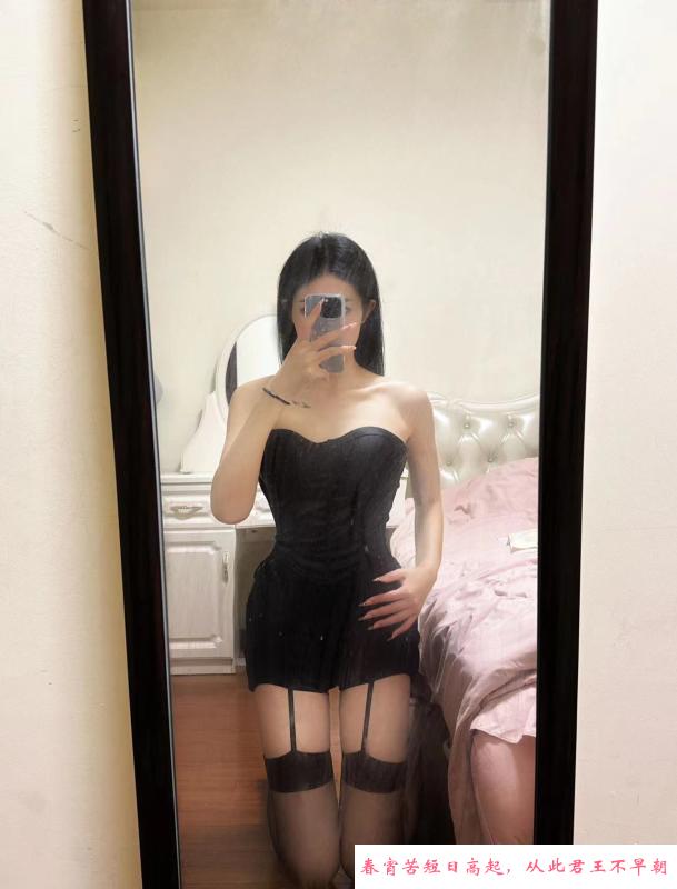 九头身长腿美女 第2张