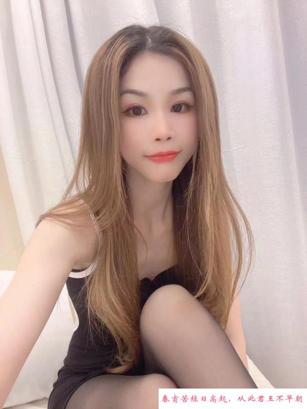 湿吻广西妹朵朵 第2张