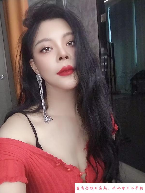 沈阳站老人魔莉 第1张