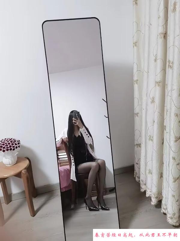 美腿少妇 第1张