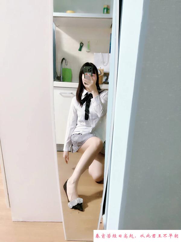 南开中项俏皮妹妹 第3张