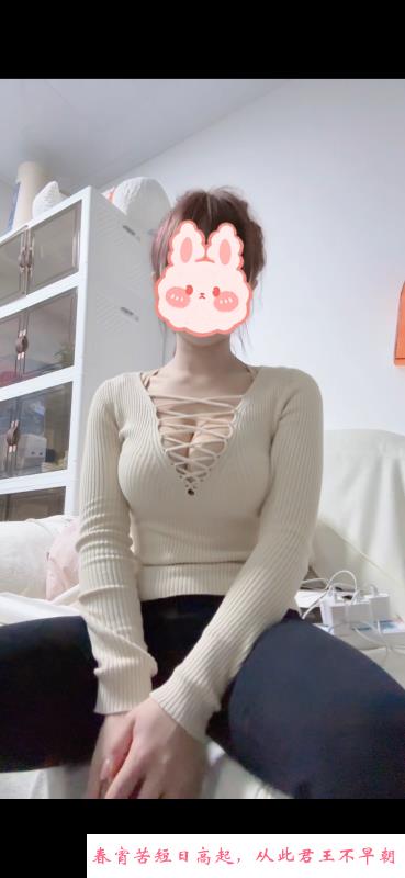 大奶子翘臀健身小姐姐 第3张