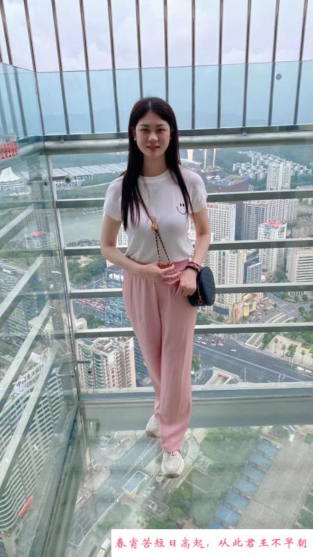 安亭大胸少妇 第2张