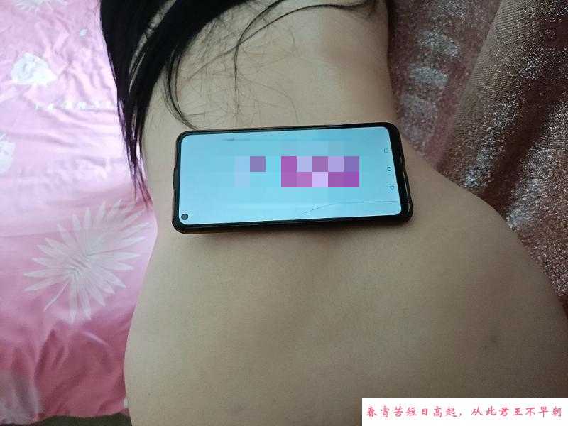 大屁股高个女子 第2张