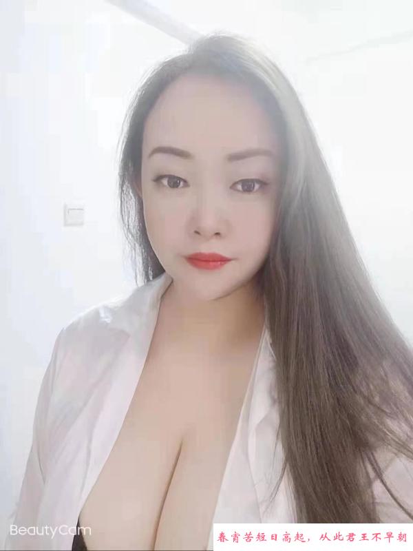 罗湖大奶子少妇玲儿 第1张