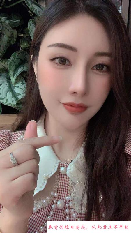 性感大奶selina 第2张