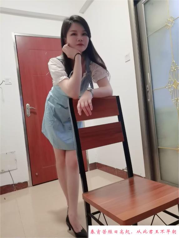 服务系肤白少妇彤彤 第1张