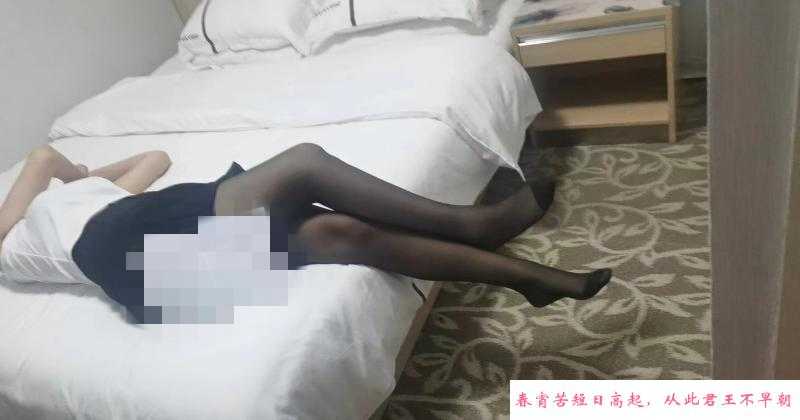 长腿足交爽记 第3张
