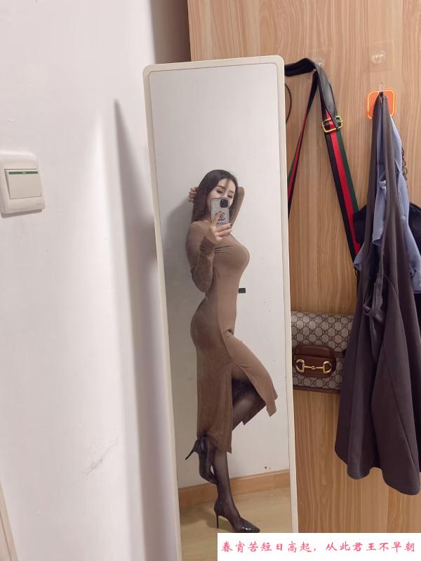 定制制服办公室御姐 第2张