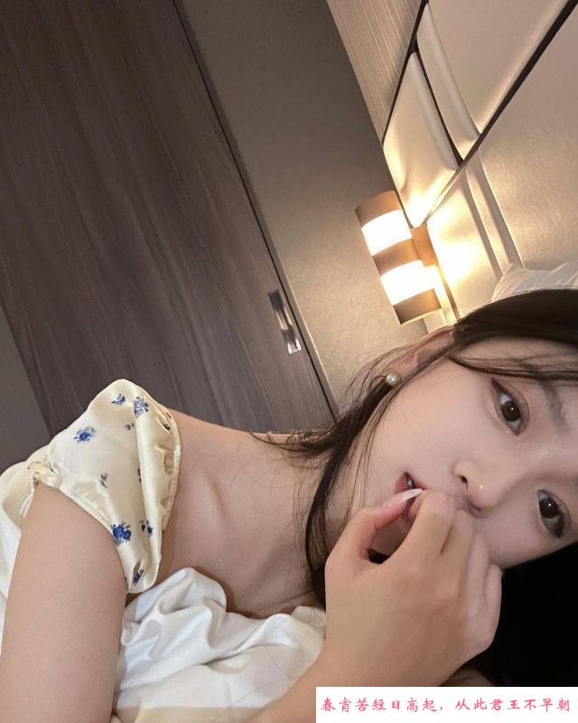 调教小白奶翘屁股学妹 第2张