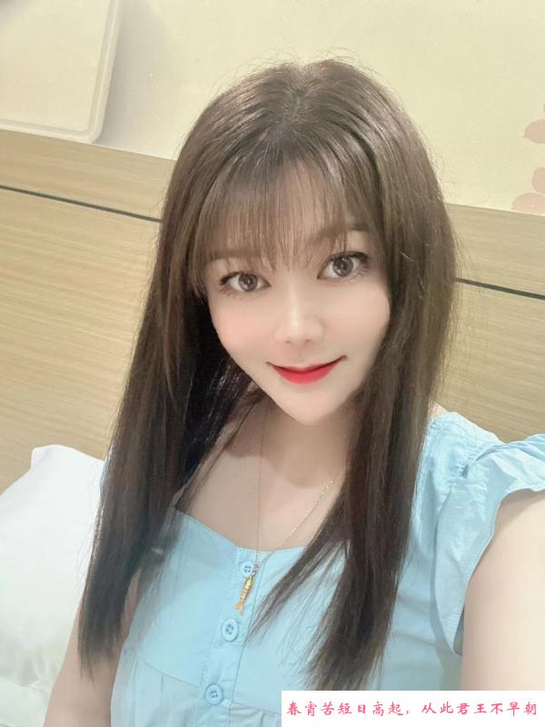 大奶少妇霞霞 第3张
