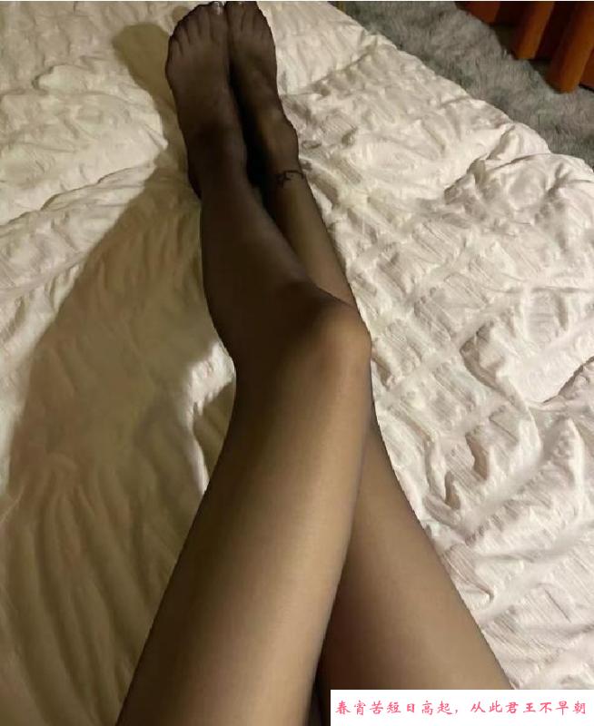 轻熟白嫩身材 第2张