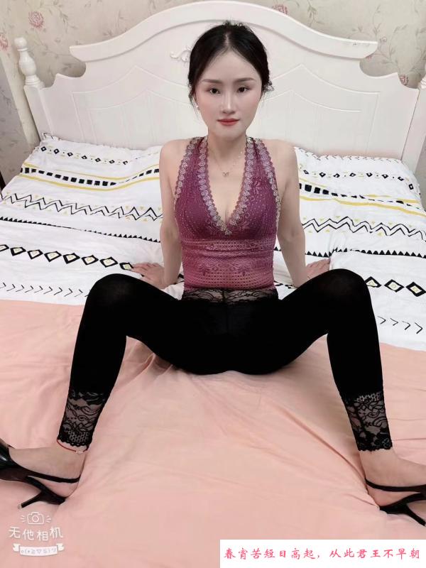 骨感美女乐乐 第3张