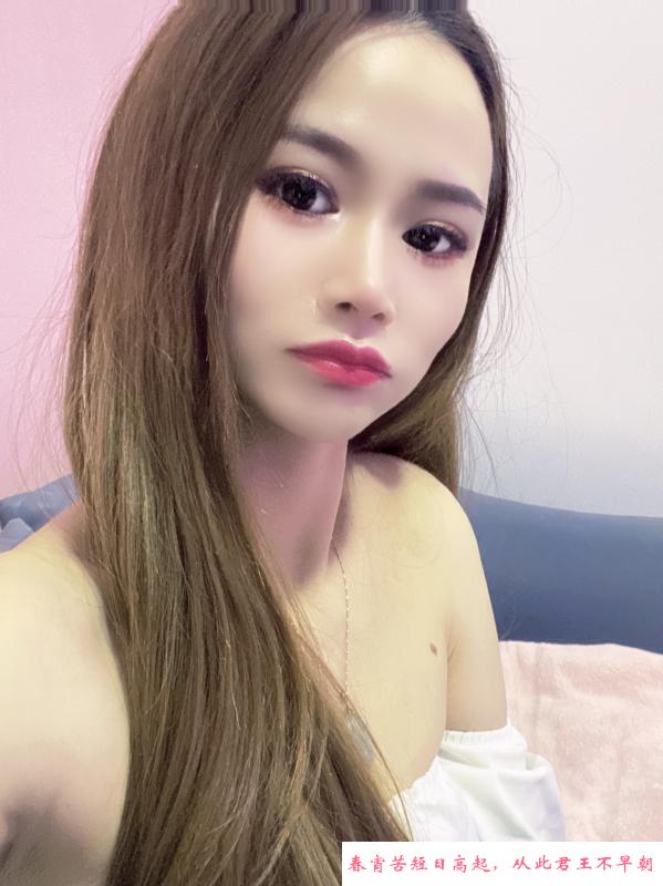 广州小骚货诗诗 第1张