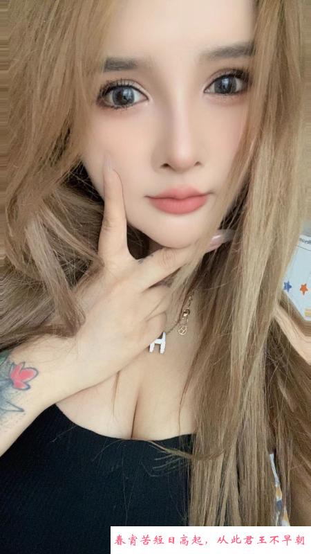 西单大胸小雨 第1张