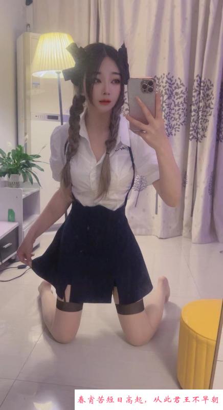 大胸性感颜值老师 第1张