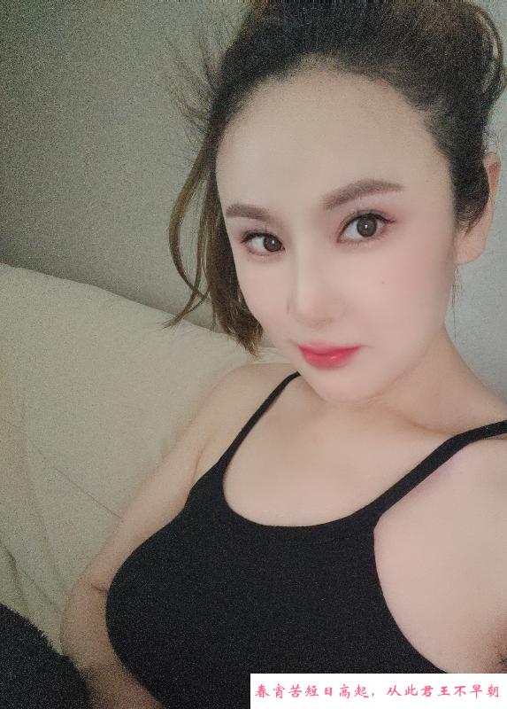 昆山丰满气质型美女 第1张