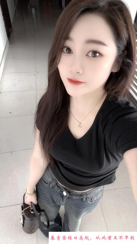 风骚韵味漂亮骚姐姐 第1张