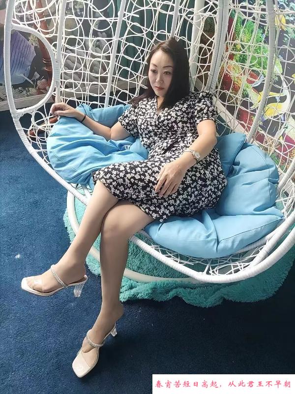 车震野战熟女 第1张