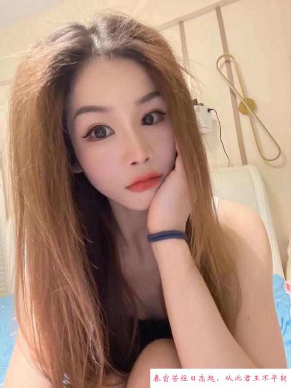 深喉伸舌头湿吻广西妹 第1张