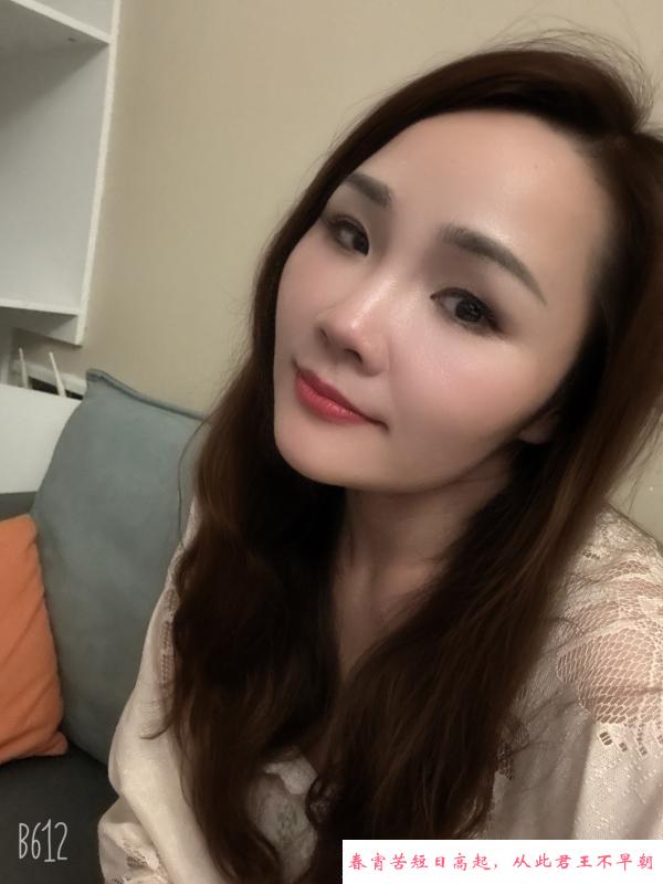 服务控长腿少妇 第3张