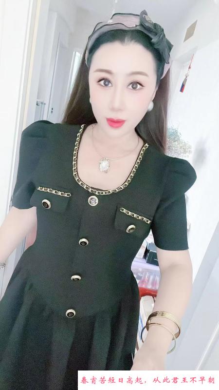 性价比的小少妇 第1张