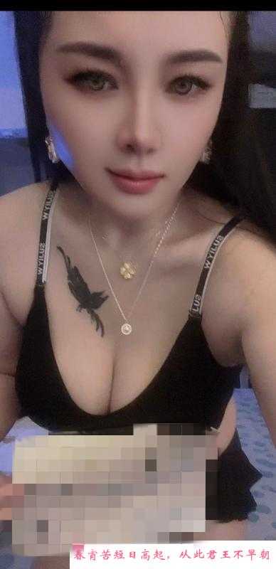 天然大奶熟女兰兰 第1张