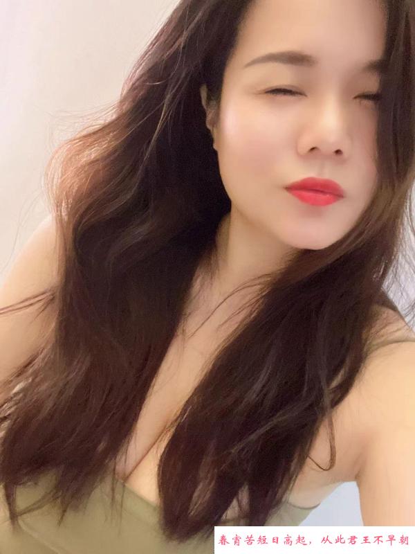 体验巨乳少妇服务好 第2张
