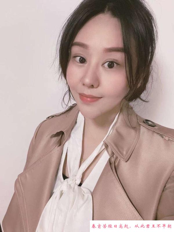 热情大奶妹子 第4张