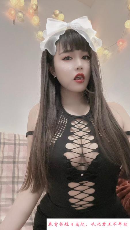 静安D乳美女 第1张
