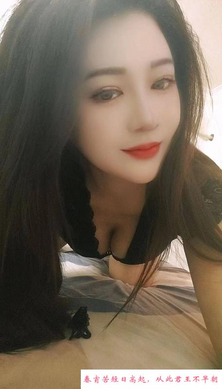 T0级大屁股 第1张