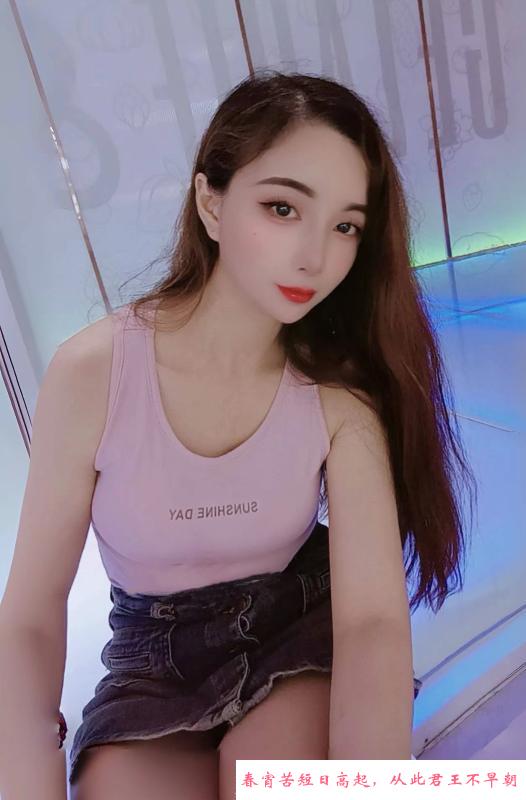 梅花园菲菲 第1张