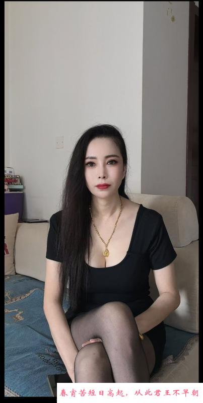 性感的小骚娘们 第1张