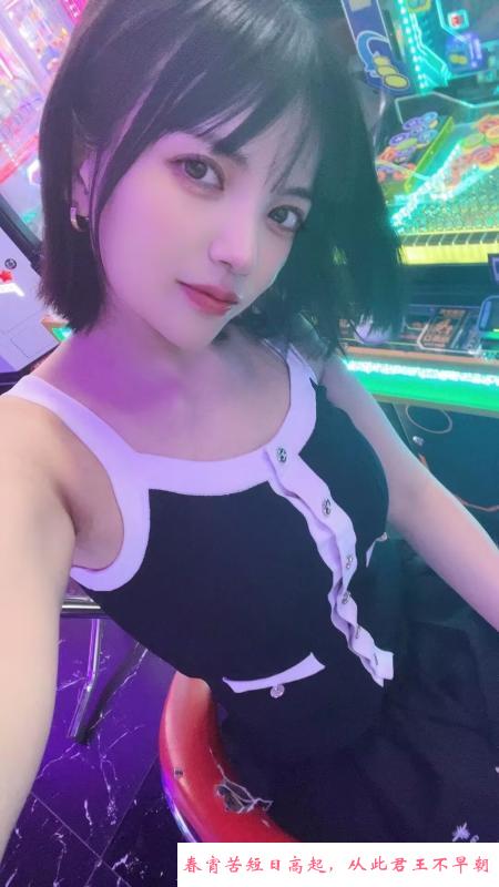 短发气质美女 第2张