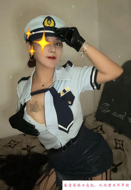 假期大战制服熟女 第2张
