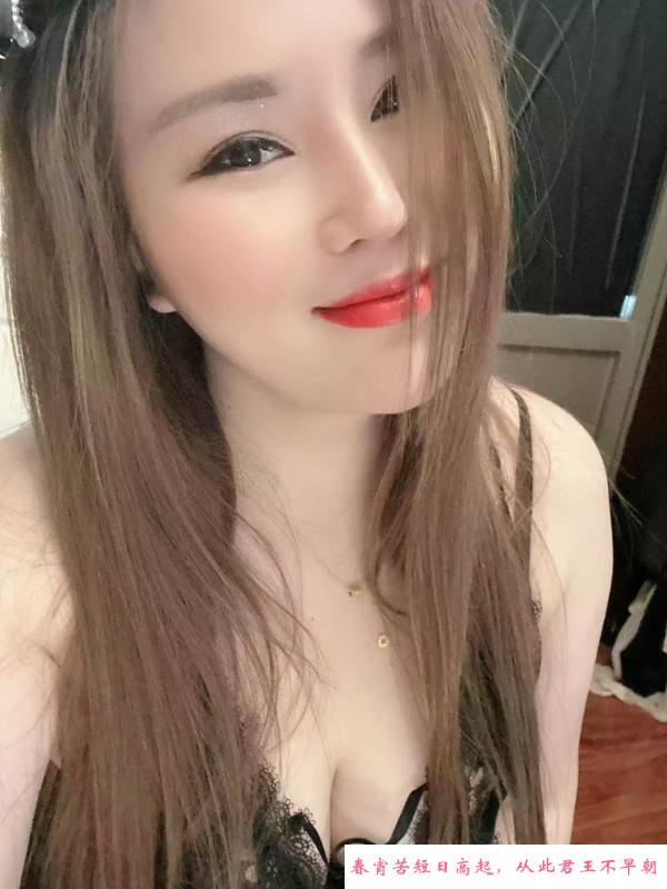 大奶榨精少妇 第4张