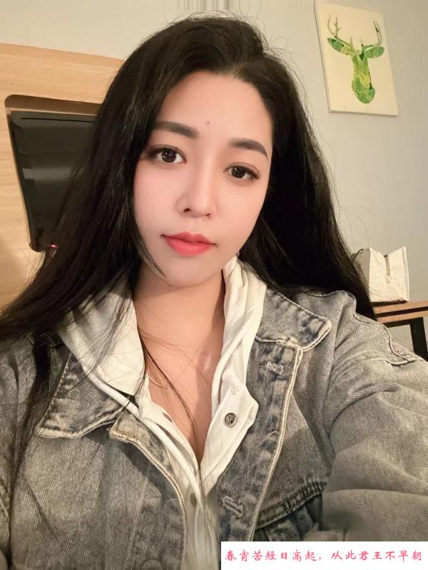 长腿丰满兼职梓琪 第2张