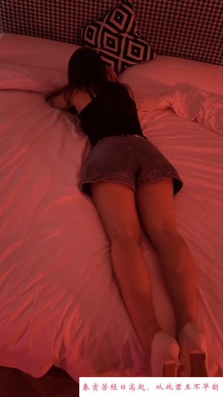 长腿服务型少妇 第1张